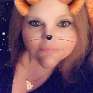 Meet your Posher, Leeann